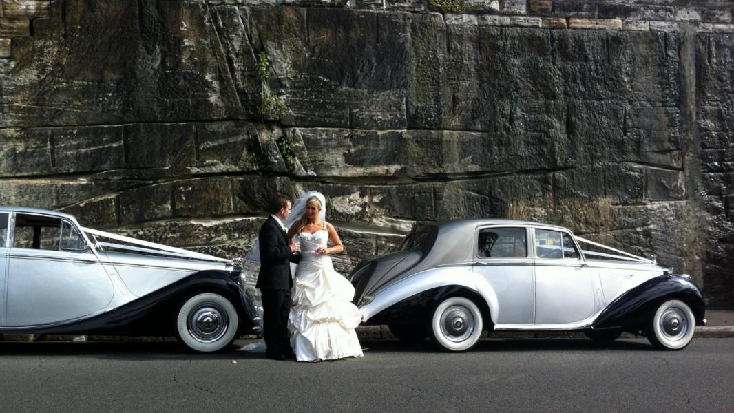 Rolls Royce Perth with tale of the best No 1 wedding car